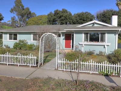 905 Barcelona Dr, Santa Barbara, CA, 93105