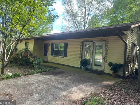 421 Chase Cir, Cornelia, GA 30531