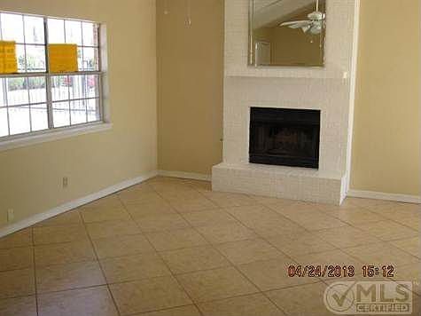 4th image of 1845 Agua Dulce St