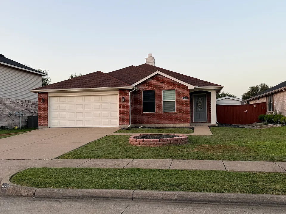 2031 Crosbyton Ln