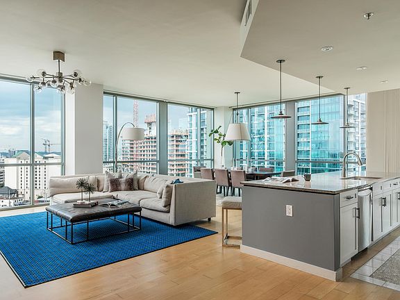3rd image of 900 20th Ave S APT 1001