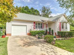 105 Peakhill Rd, Holly Springs, NC 27540