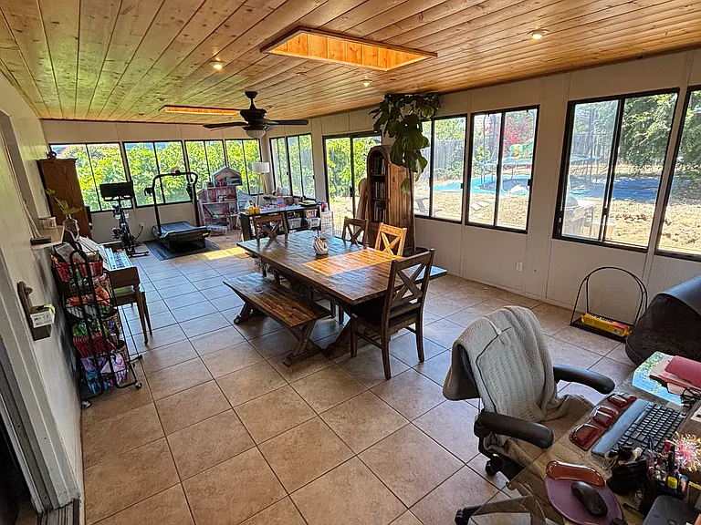 607 Claire Ave — Photo 12