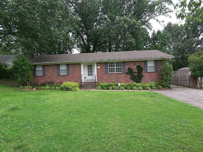 1st image of 909 Flicker Dr