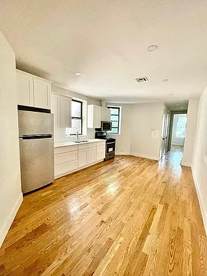 Rented by Bedford And Dean LLC | media 30