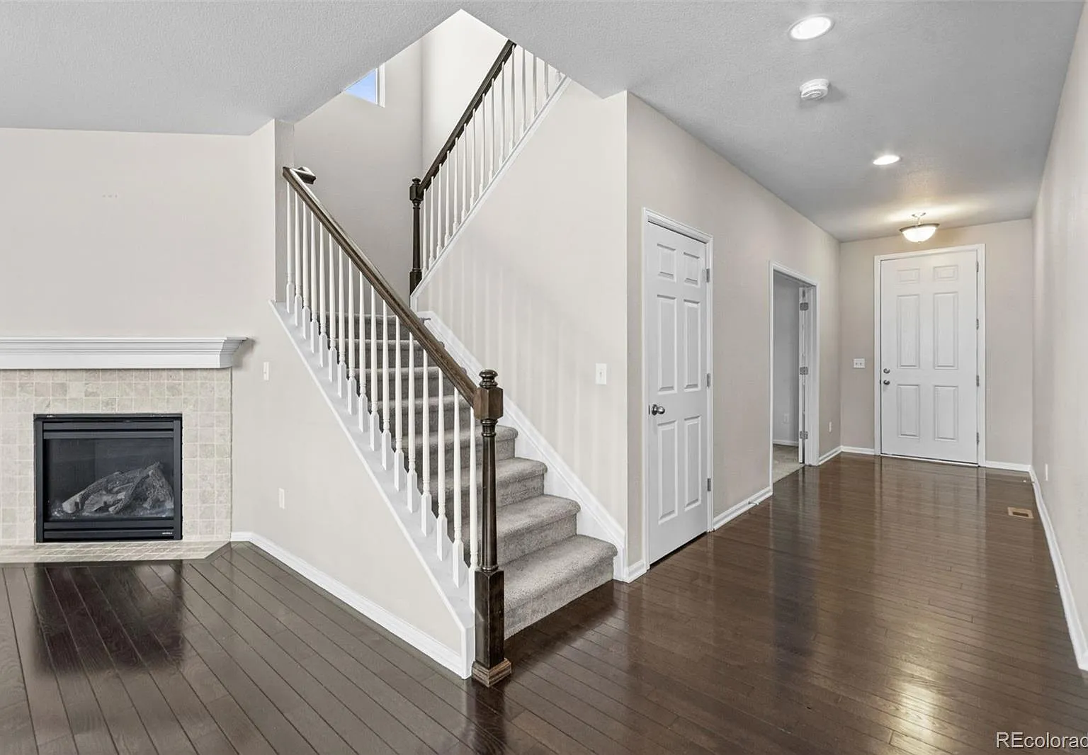 4 bed, 3.5 bath, 2571 sqft, $3,600 — Photo 4