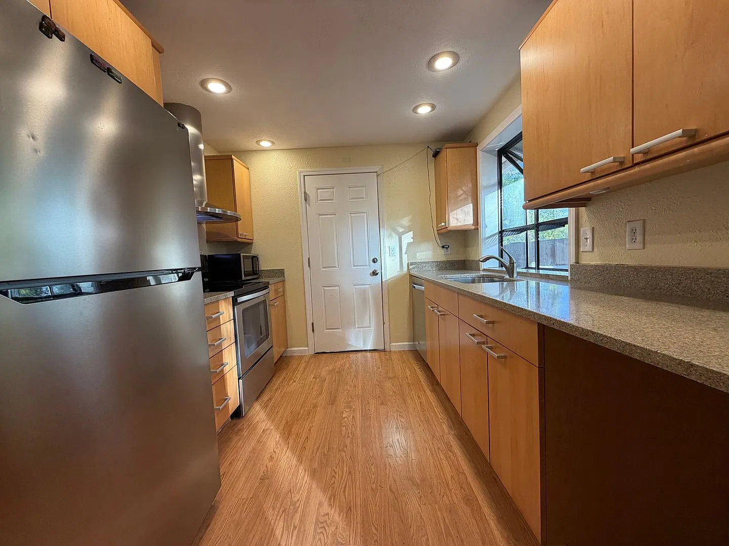 Dreamy Gresham Single-Family Home - Updated, Huge Deck, and Laundry Included! — Photo 3
