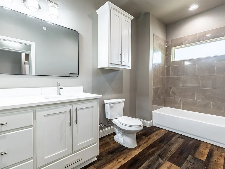 2409 Bois D Arc St — Photo 46