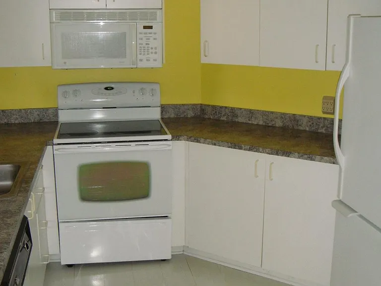 6705 Ridgefield Cir — Photo 3