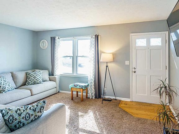 2nd image of 226 Highwood Dr