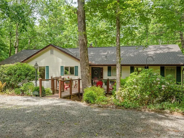 386 Timberlane Dr, Pisgah Forest, NC 28768