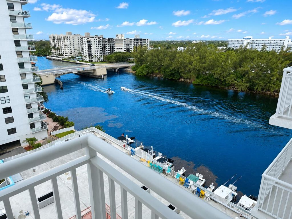 1505 N Riverside Drive #1002, photo 5