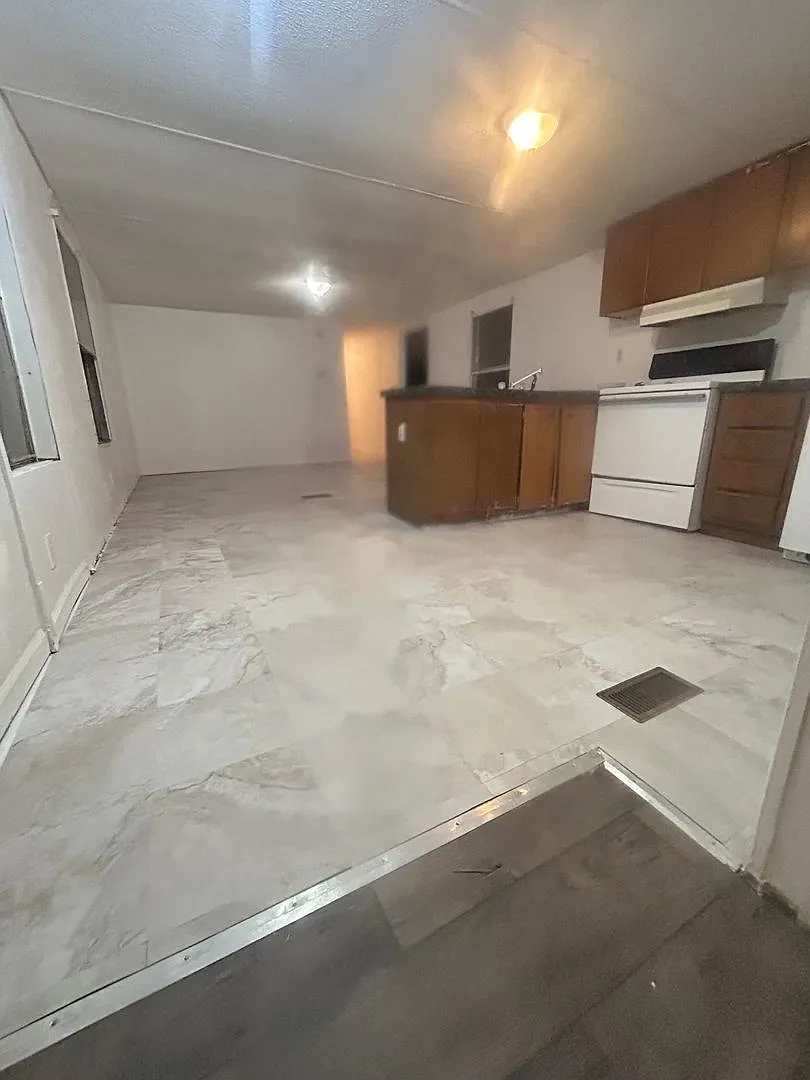 Building Photo - 215 Wadley Dr