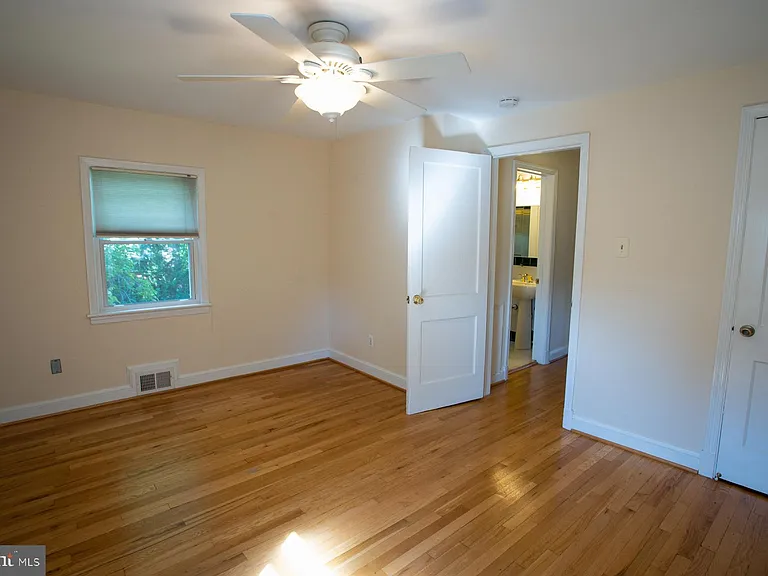5915 Ryland Dr — Photo 23