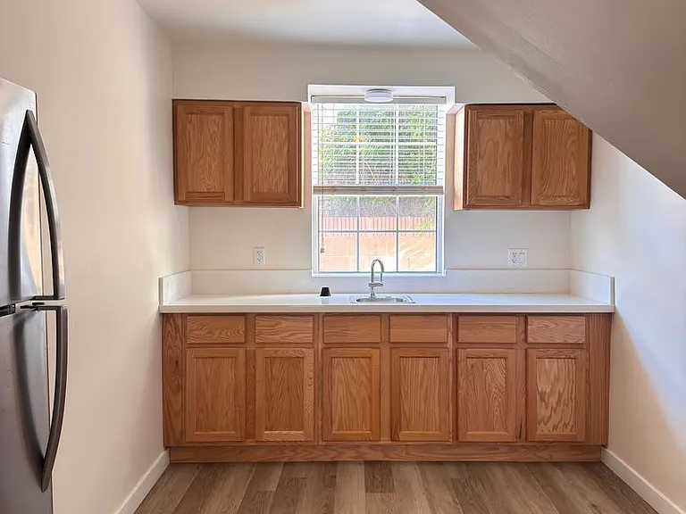 1060 McFarland Ave — Photo 33