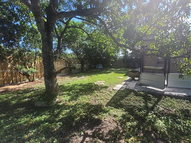 22028 Acapulco Ct — Photo 30
