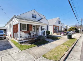 8 S Jerome Ave, Margate, NJ 08402