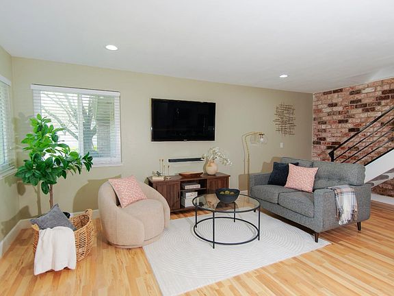 2nd image of 54 Trinity Drive
