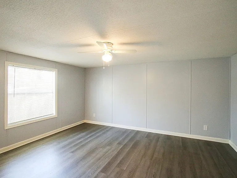 351 Oak Dr — Photo 7
