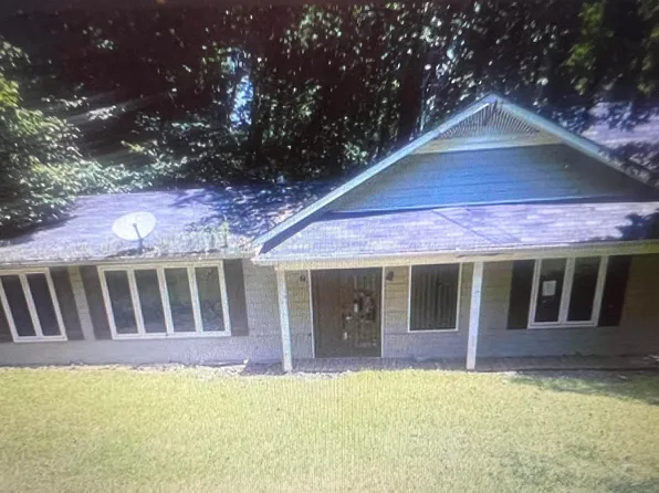 1192 Poplar Trl, Warrior, AL 35180