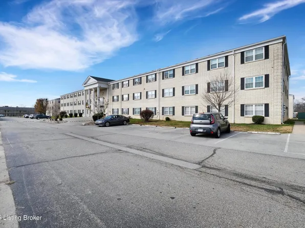 301 El Conquistador Pl, Louisville, KY 40220