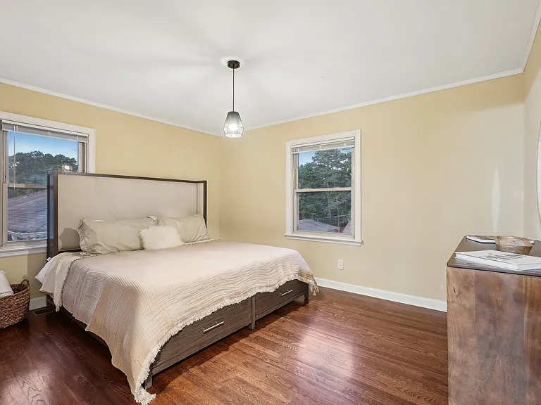 822 Gertrude Pl NW — Photo 9