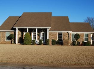 105 Heathrow Ct, Florence, AL 35633