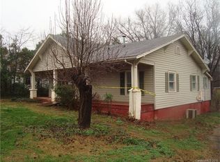 301 Beaver St, Forest City, NC 28043