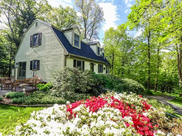 46 Inglenook Road, New Fairfield, CT 06812