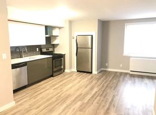 420 64th St APT 2C, Brooklyn, NY