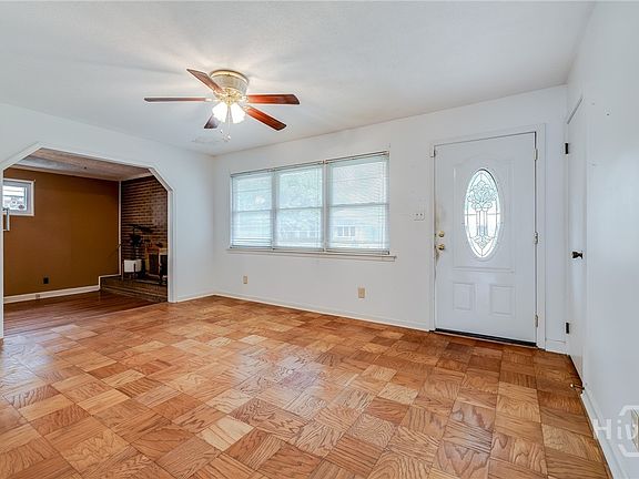 4th image of 169 Azalea Avenue