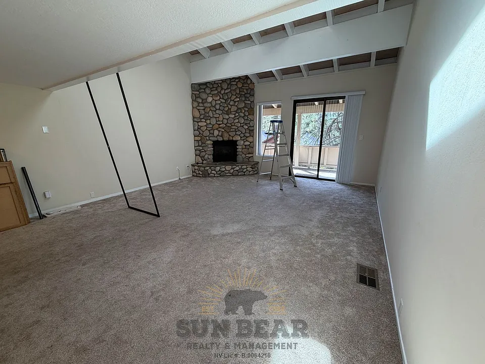 321 Ski Way #187