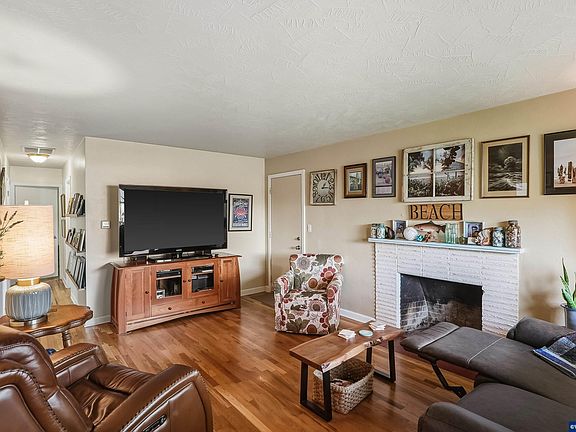 4th image of 1620 Marshall Dr SE