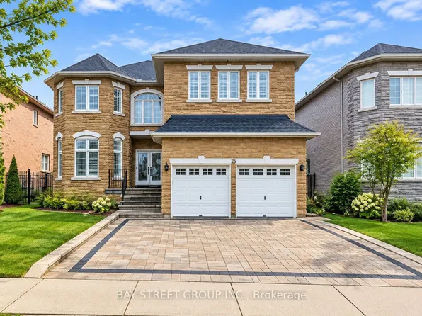 25 Greenshire St, Richmond Hill, ON L4B 4V3