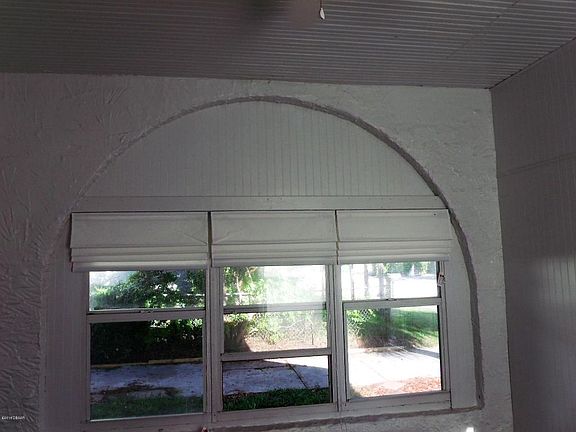 3rd image of 200 Goodall Ave