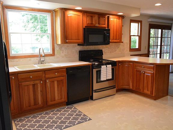 5th image of 509 Berkshire Dr