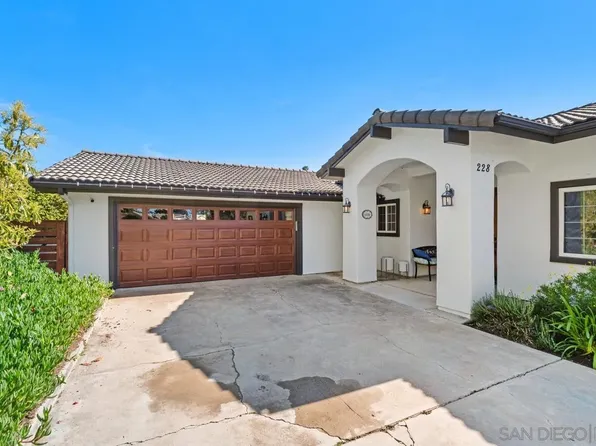 228 Dewitt Ct, El Cajon, CA 92020
