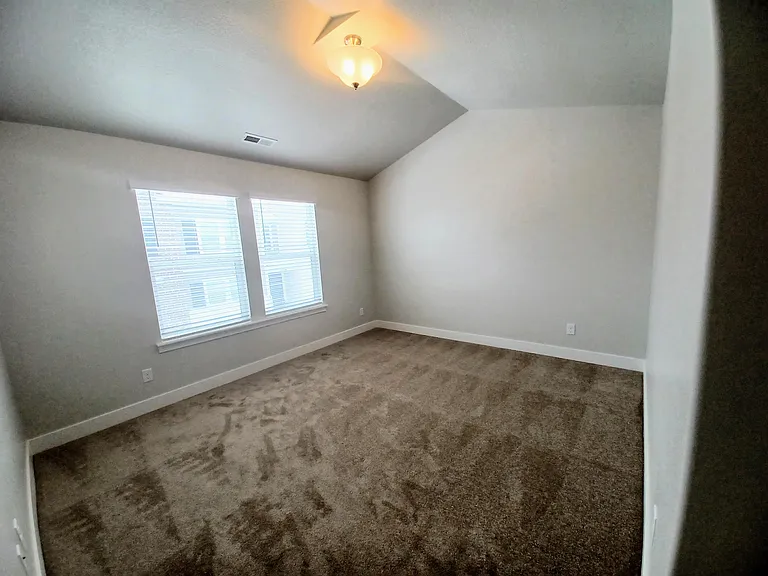 2021 N 3960 W — Photo 7