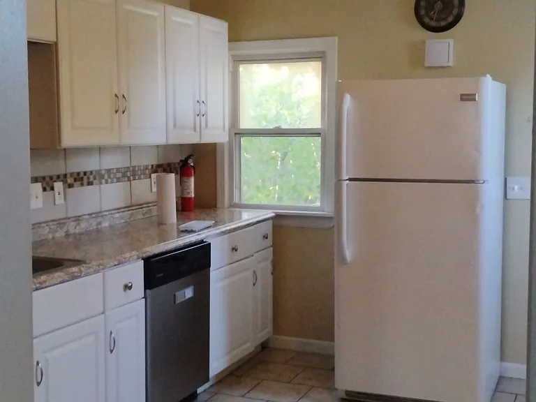 9505 Park Heights Ave #UPSTAIRS — Photo 2