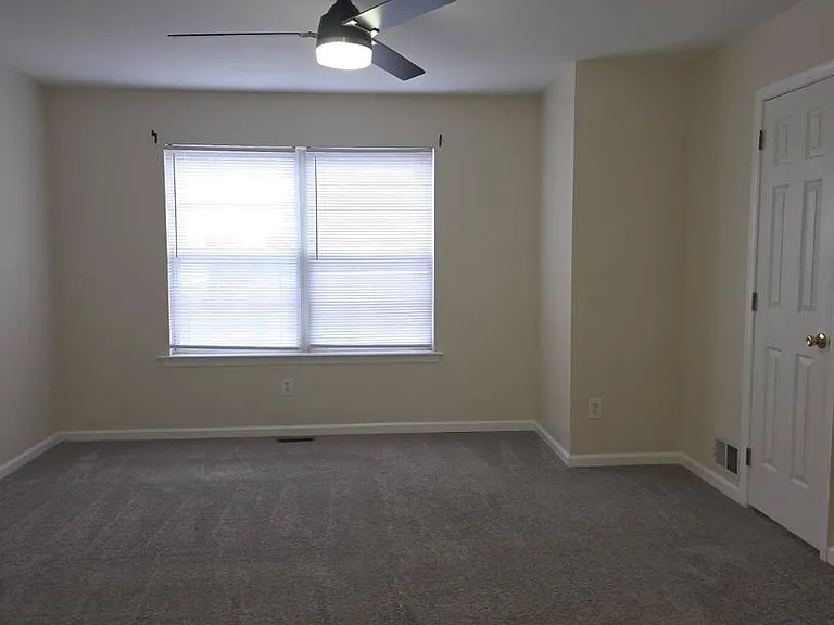 24 Woodcrest Ct — Photo 22