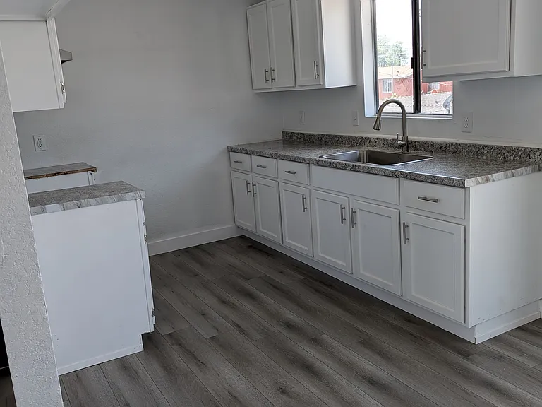 6034 Live Oak St #C — Photo 3