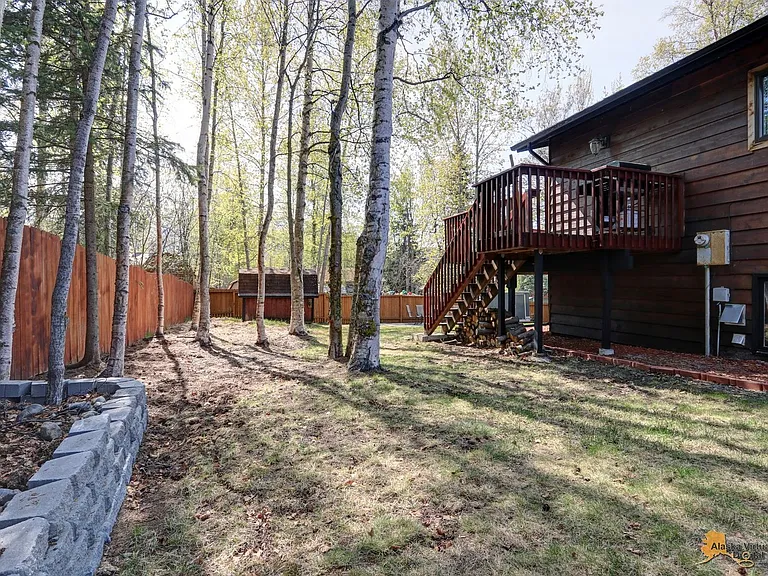 10137 Birch Ln — Photo 42