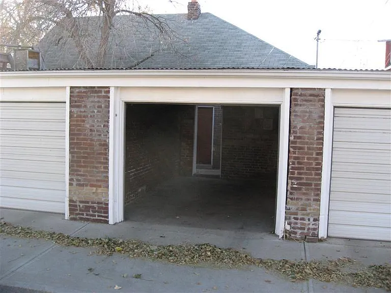 366 S Lincoln St — Photo 12