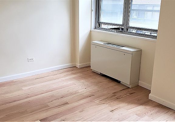 3rd image of 330 E 49th St APT 7A