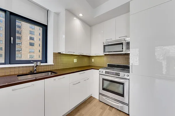 Rented by Bold Marketing | media 11