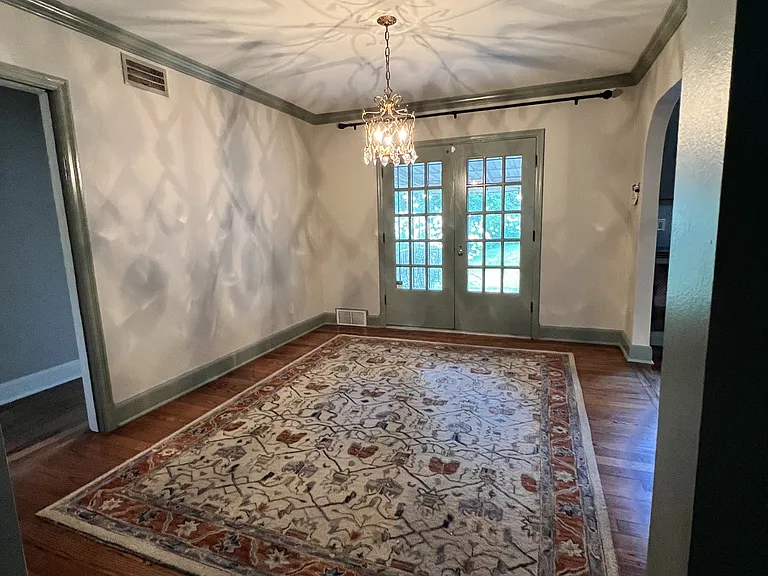 527 S Goodlett St — Photo 12