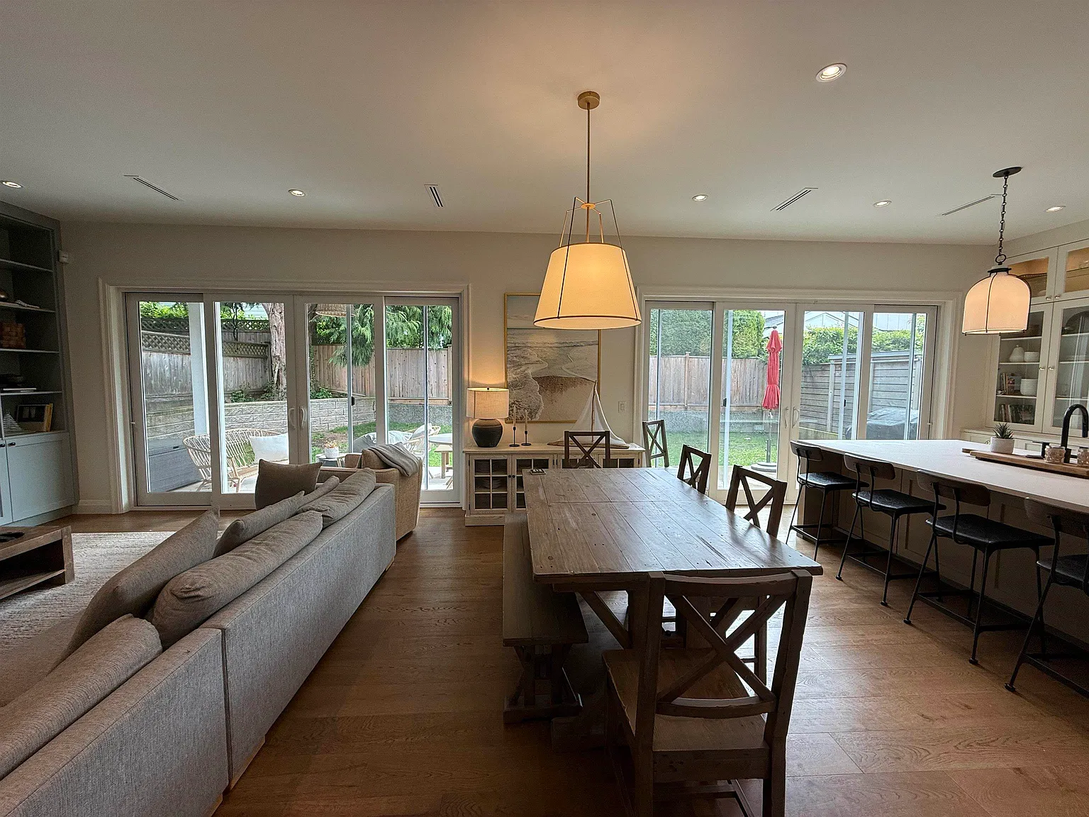 4 bed, 2600 sqft, $5,500 — Photo 4