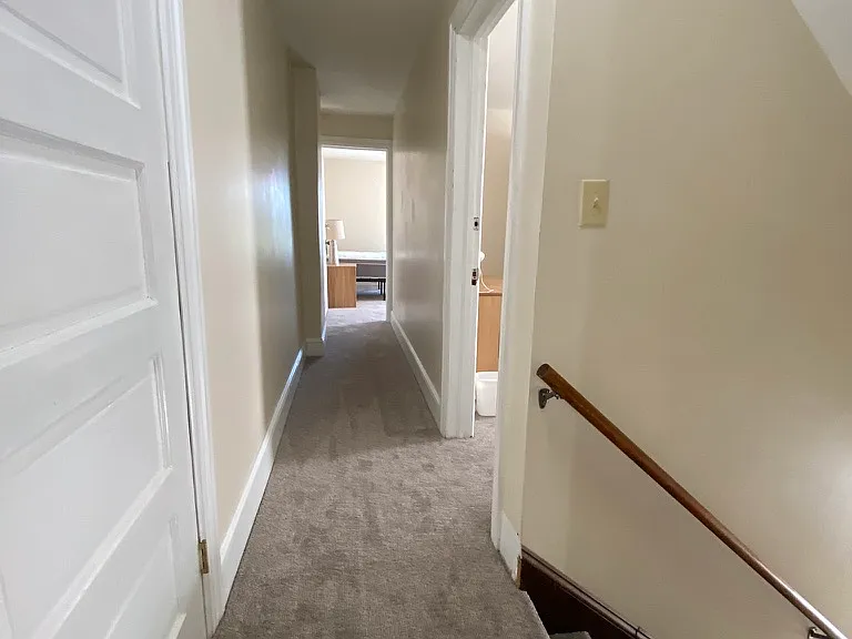 1146 Memorial Ave — Photo 13