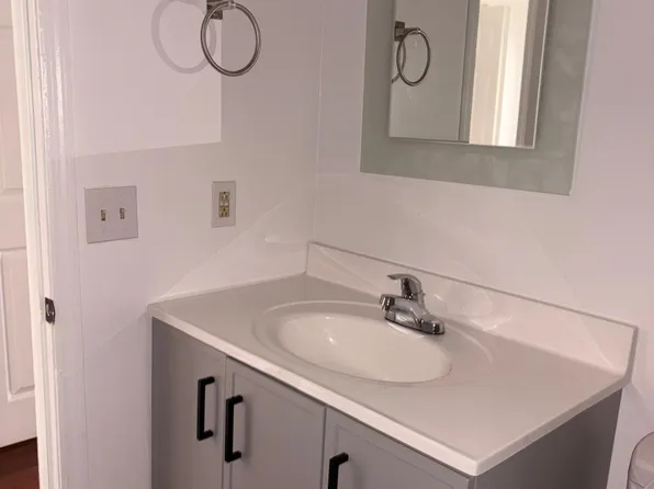 2893 Jim Lee Rd, Tallahassee, FL 32301