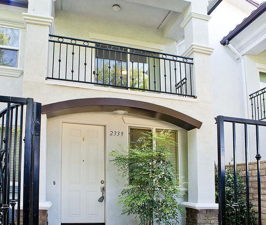 1st image of 2339 Chiquita Ln